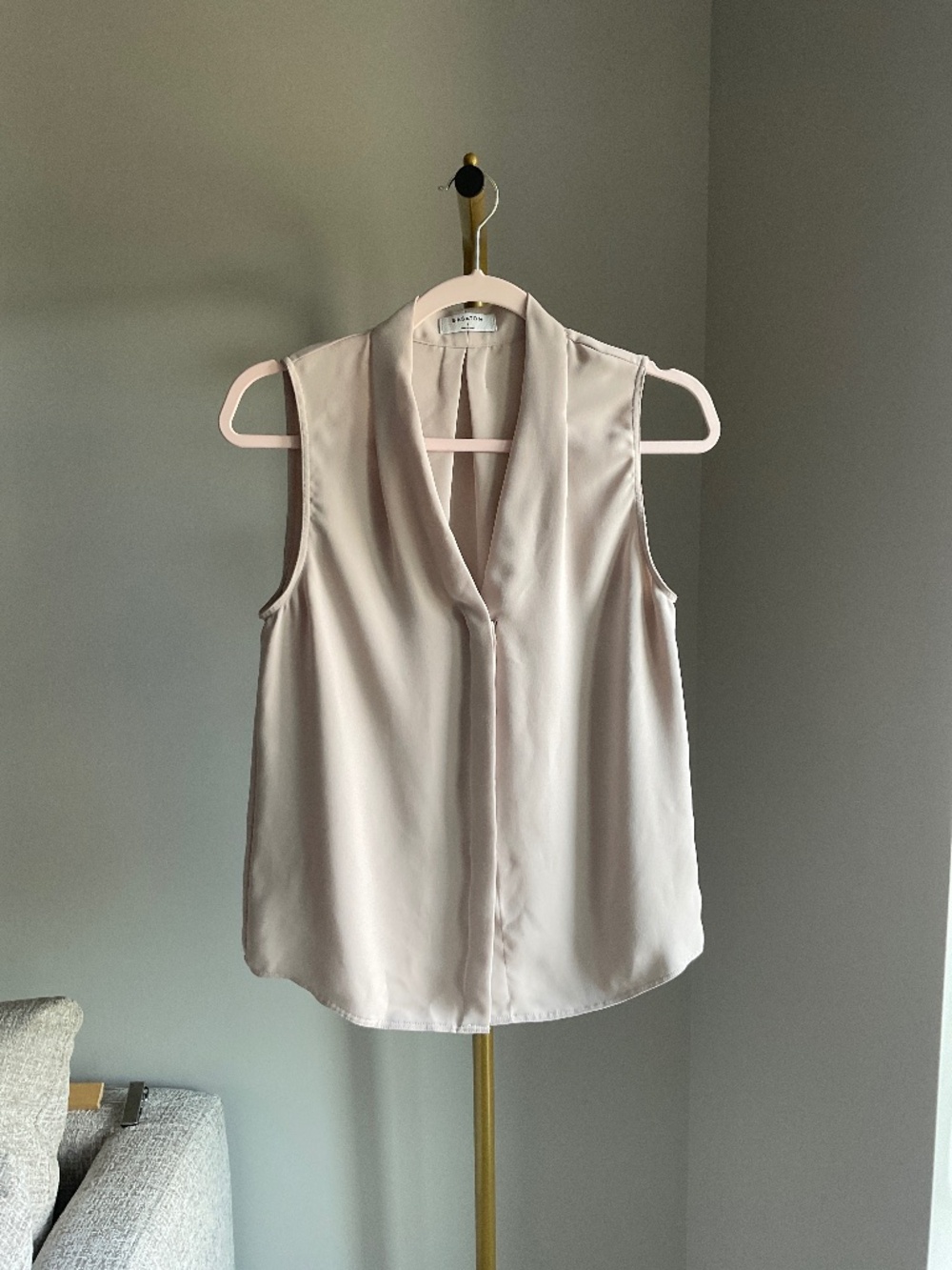 Aritzia Babaton Power Sleeveless Blouse
